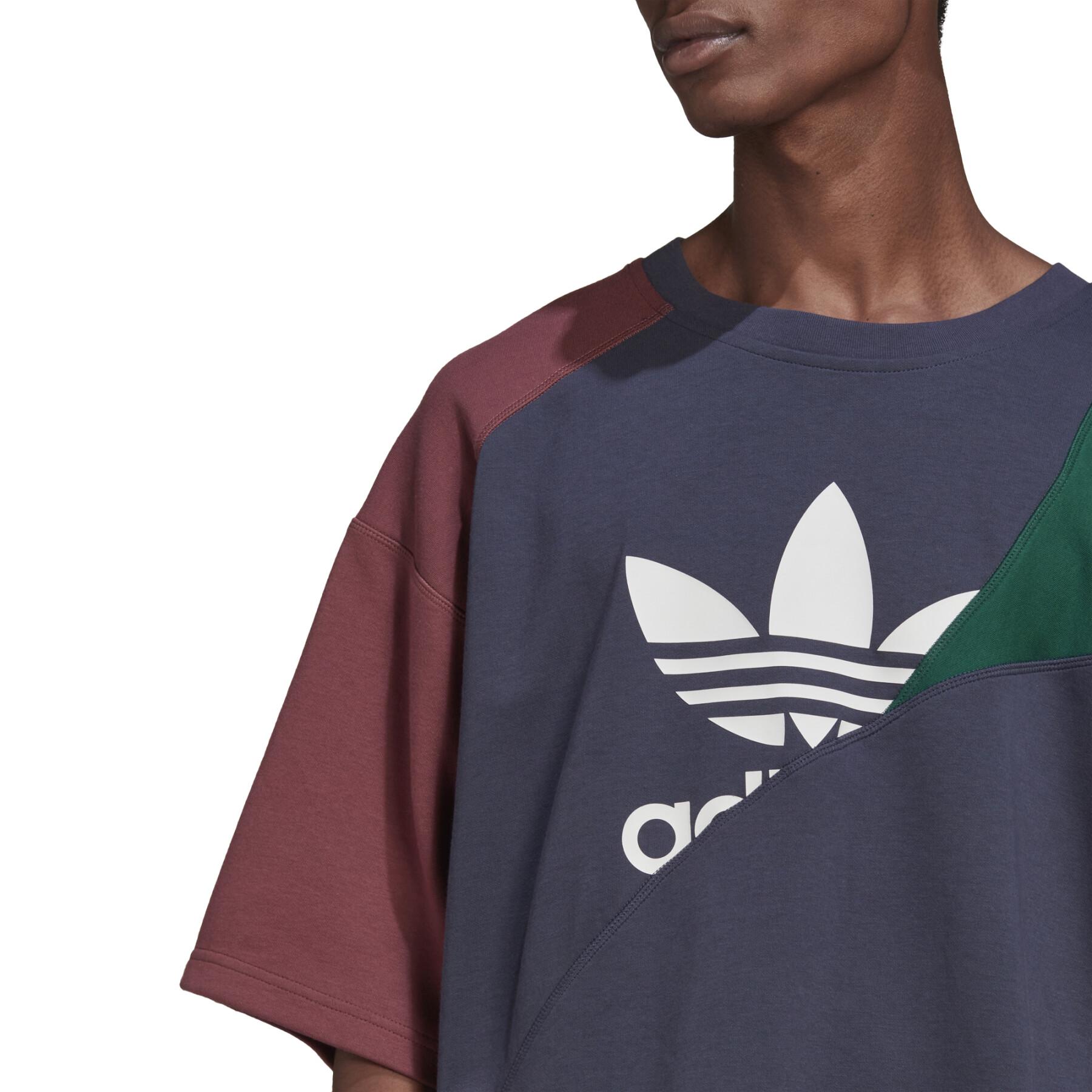 Kortärmad T-shirt adidas Originals Adicolor
