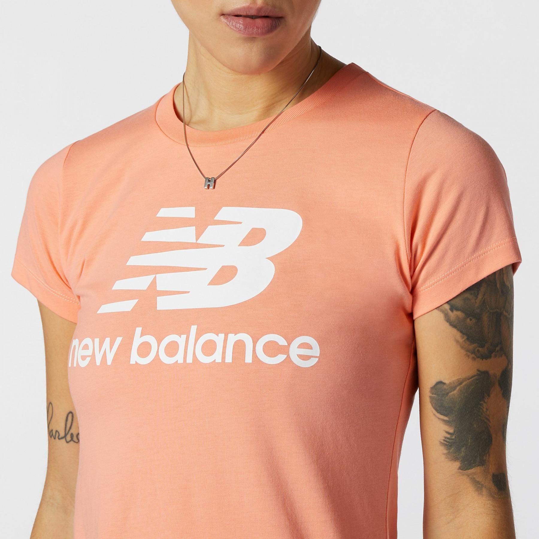 T-shirt för kvinnor New Balance essentials stacked
